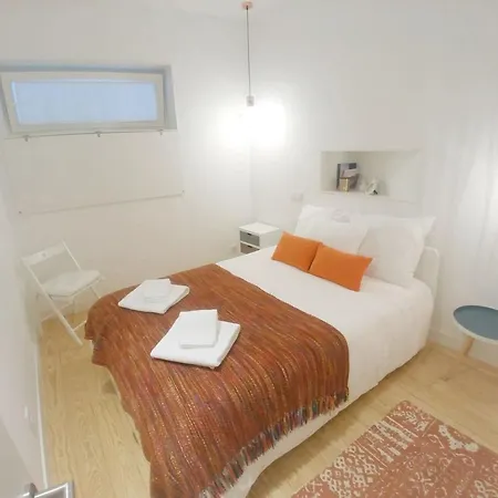 • Downtown • 2 Bedrooms • Balcony *