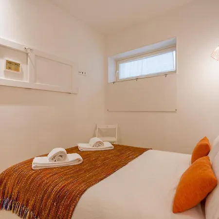 Apartment • Downtown Lisbon • 2 Bedrooms • Balcony Lägenhet *