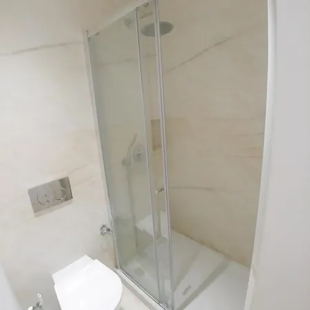 • Downtown • 2 Bedrooms • Balcony * Lisboa