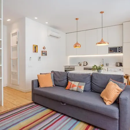 Apartment • Downtown Lisbon • 2 Bedrooms • Balcony Lisboa