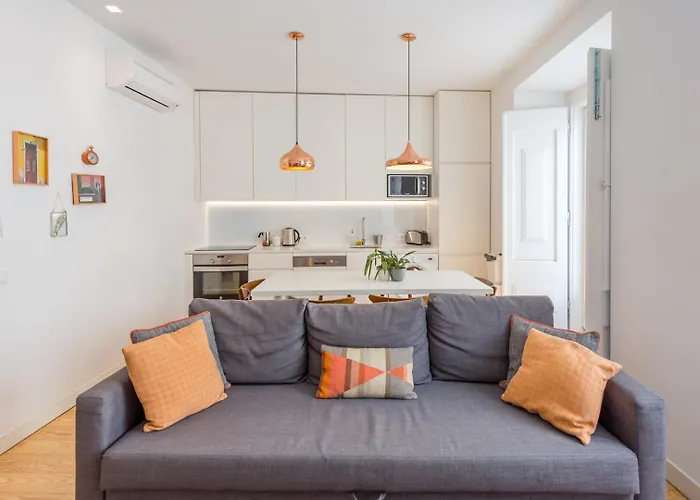 • Downtown • 2 Bedrooms • Balcony