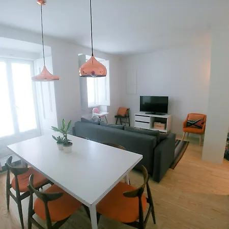 Be Local - 2 Bedrooms In Front Of The Fado Museum In Alfama *