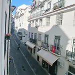 Appartamento • Downtown • 2 Bedrooms • Balcony *